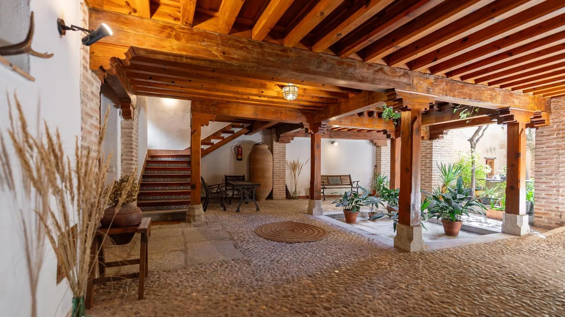 Torreon Del Vicario Villa Toledo